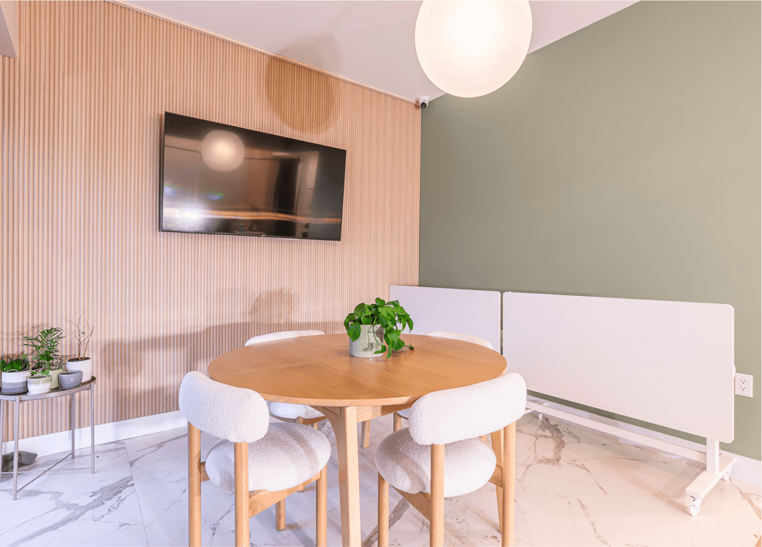 Hearth workspace with plants and natural lighting